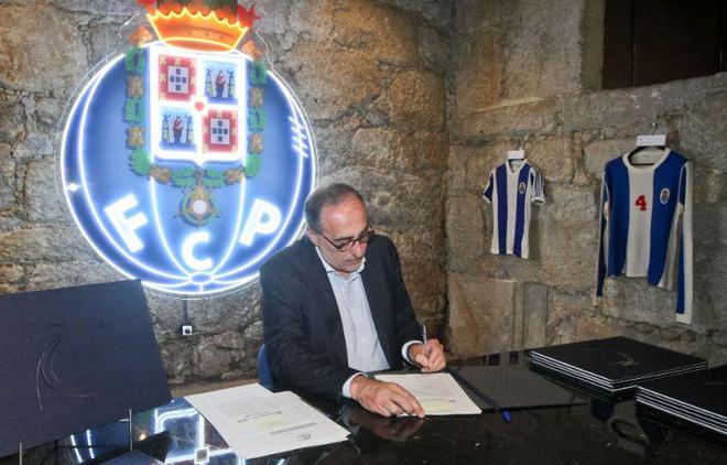 和球员的出 和球员的出